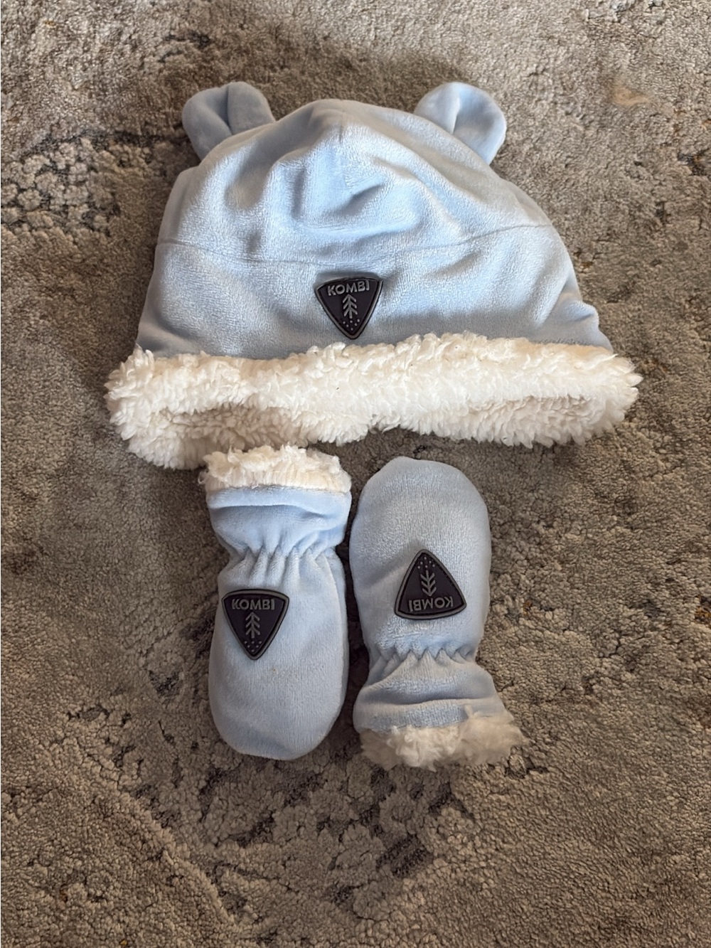 KOMBI Baby Blue Sherpa-Lined Hat and Mittens Set